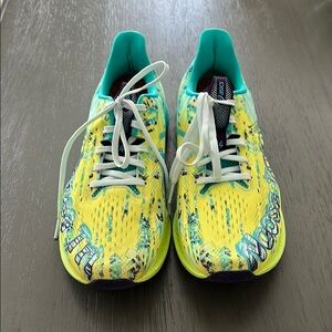 ASICS Noosa Tri 14  size 11, excellent condition!